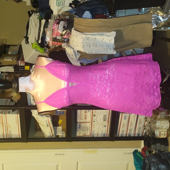 Lingerie - Picture 5 of 8